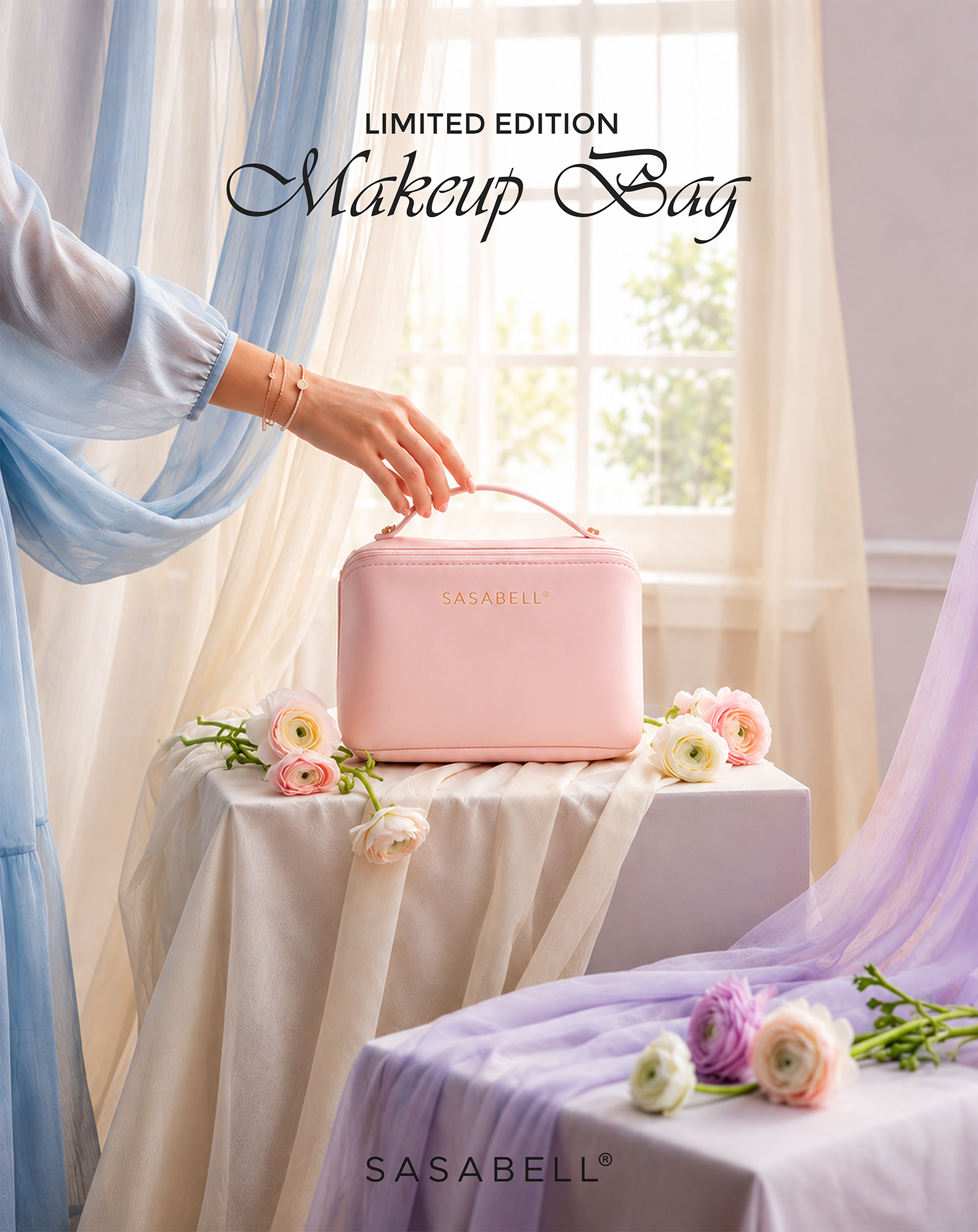 LIMITED-EDITION-MAKEUP-BAG-2-3MB.png